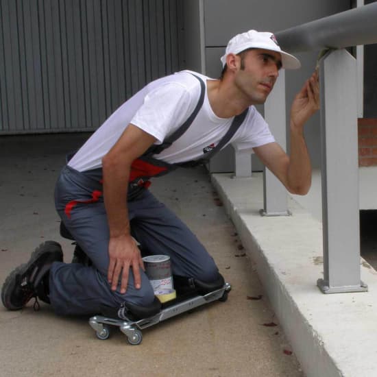 Rubi SR1 Rolling Knee Pads with Ergonomic Seat. Contractors Direct